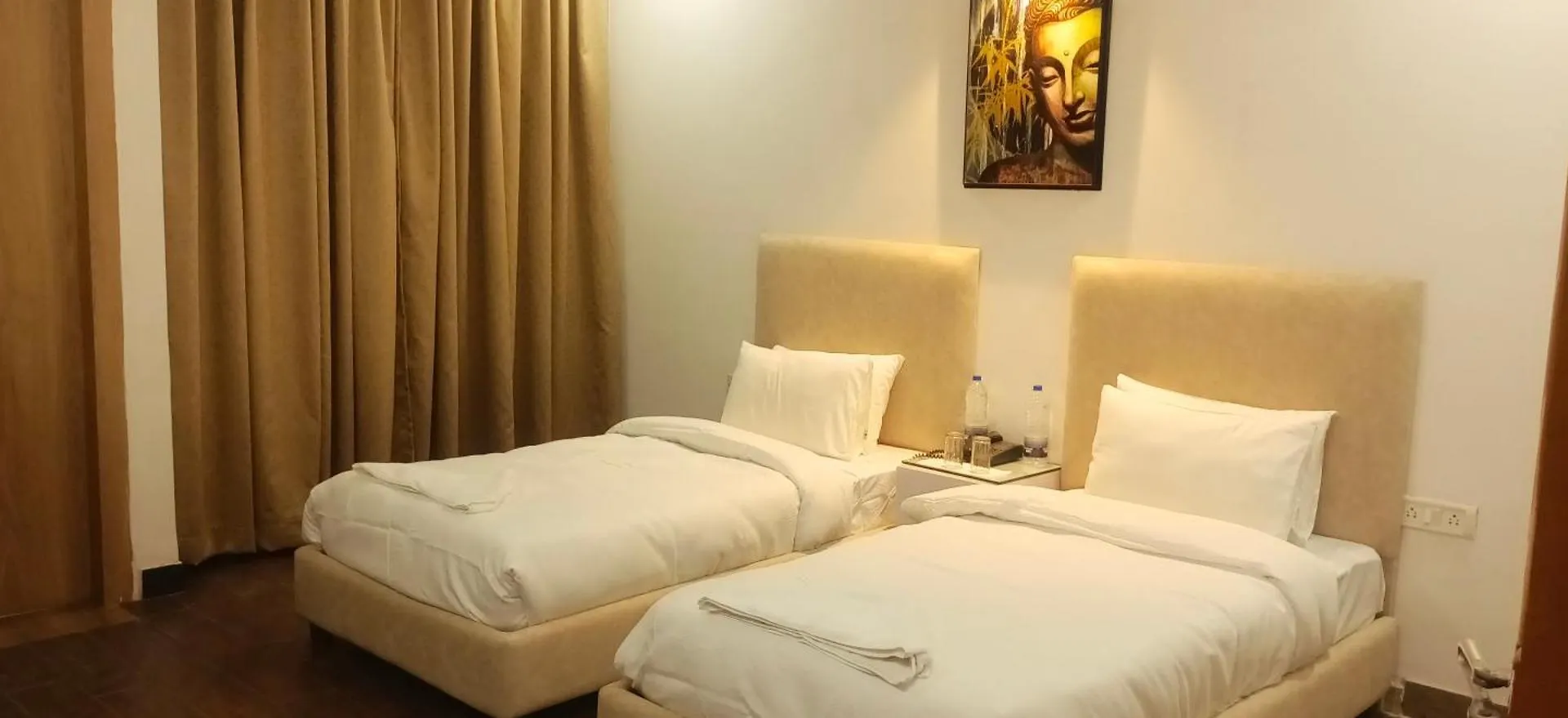 Hotel Elite Sector 45 I Gurgaon Central I Couple Friendly
