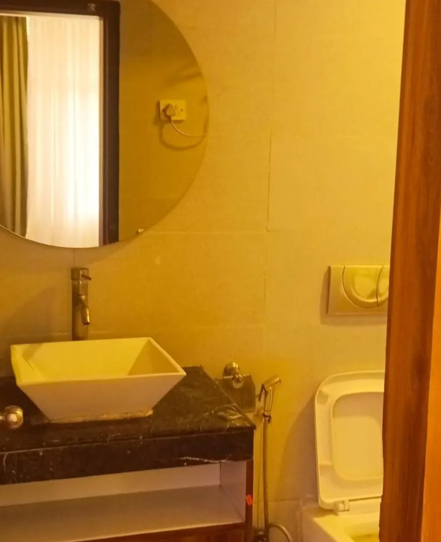 Hotel Elite Sector 45 I Gurgaon Central I Couple Friendly