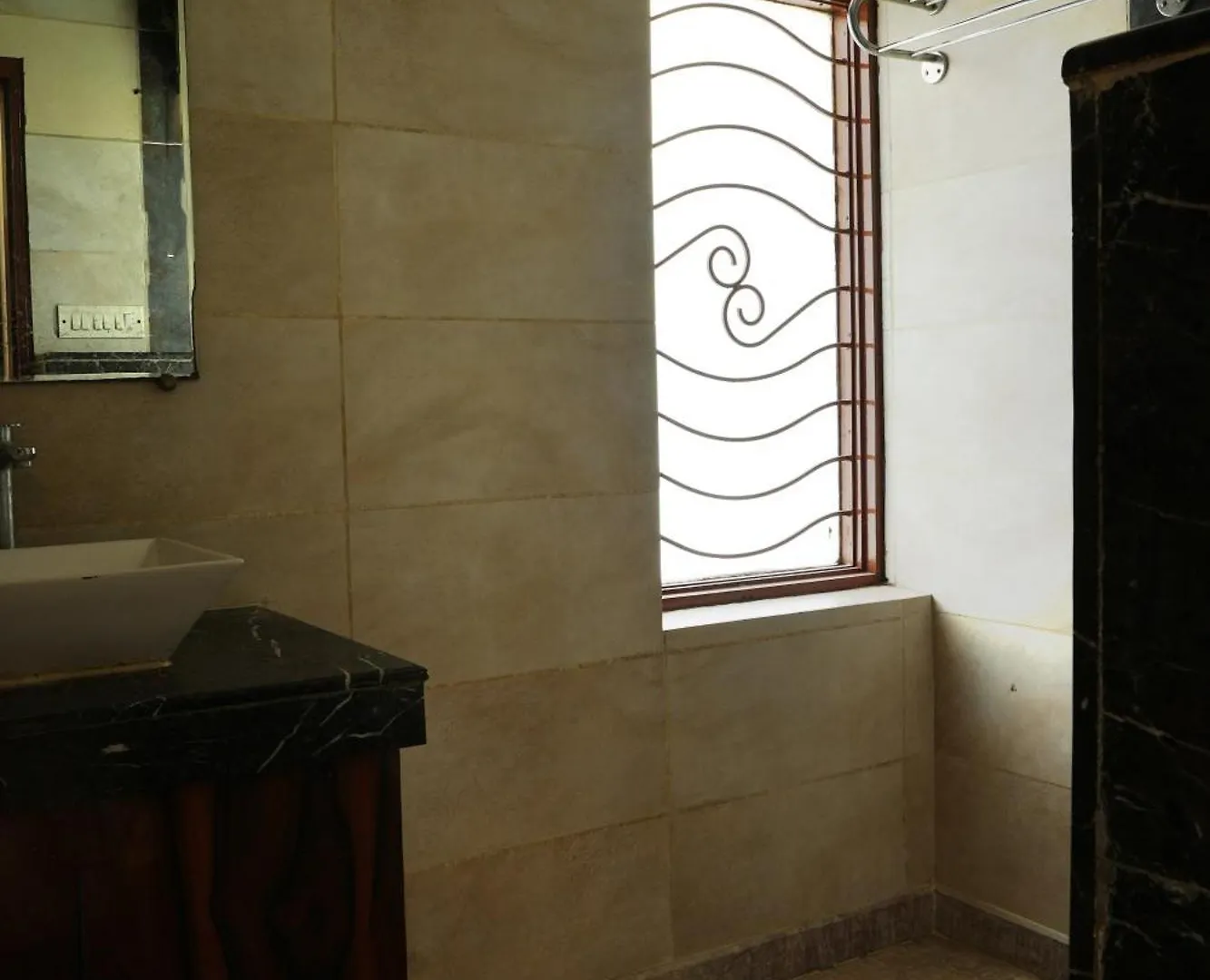 Hotel Elite Sector 45 I Gurgaon Central I Couple Friendly
