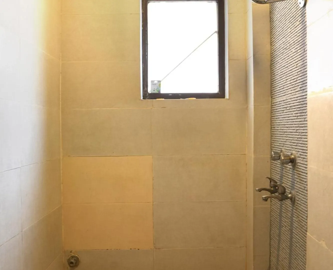 Hotel Elite Sector 45 I Gurgaon Central I Couple Friendly